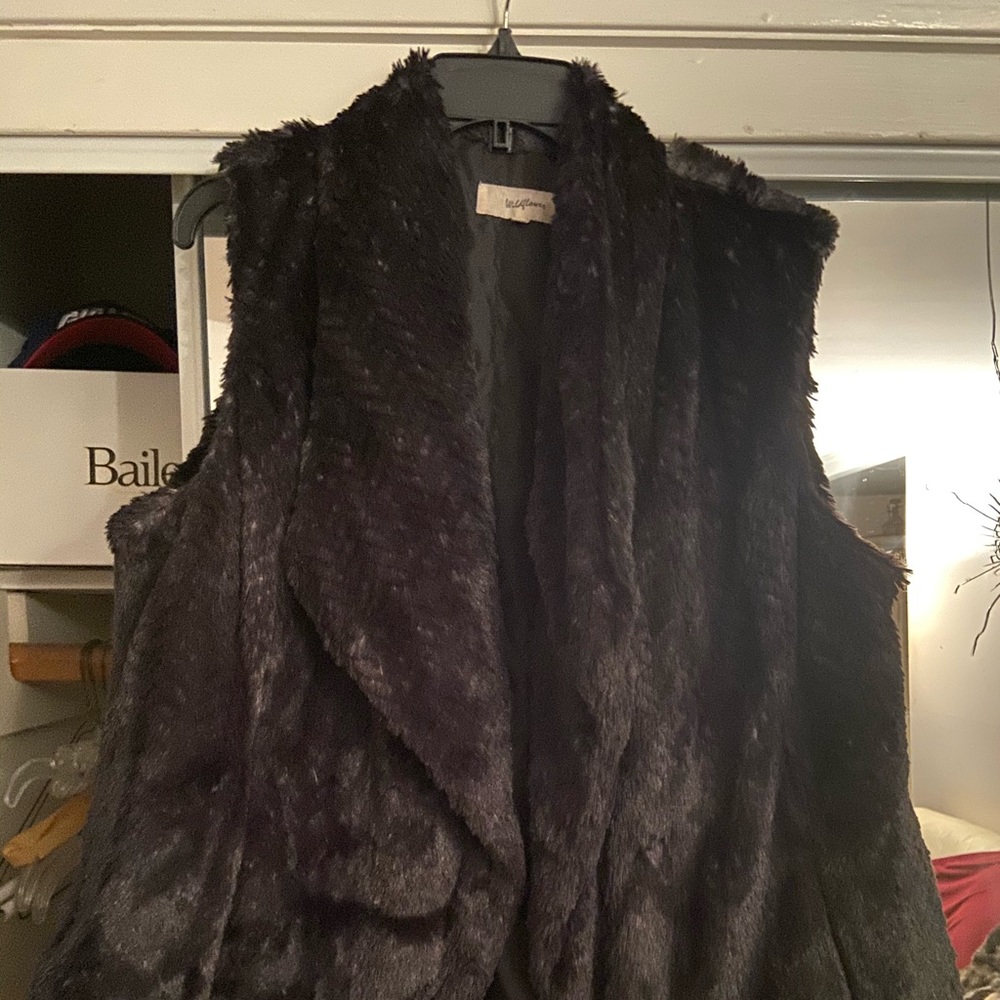 Fur vest